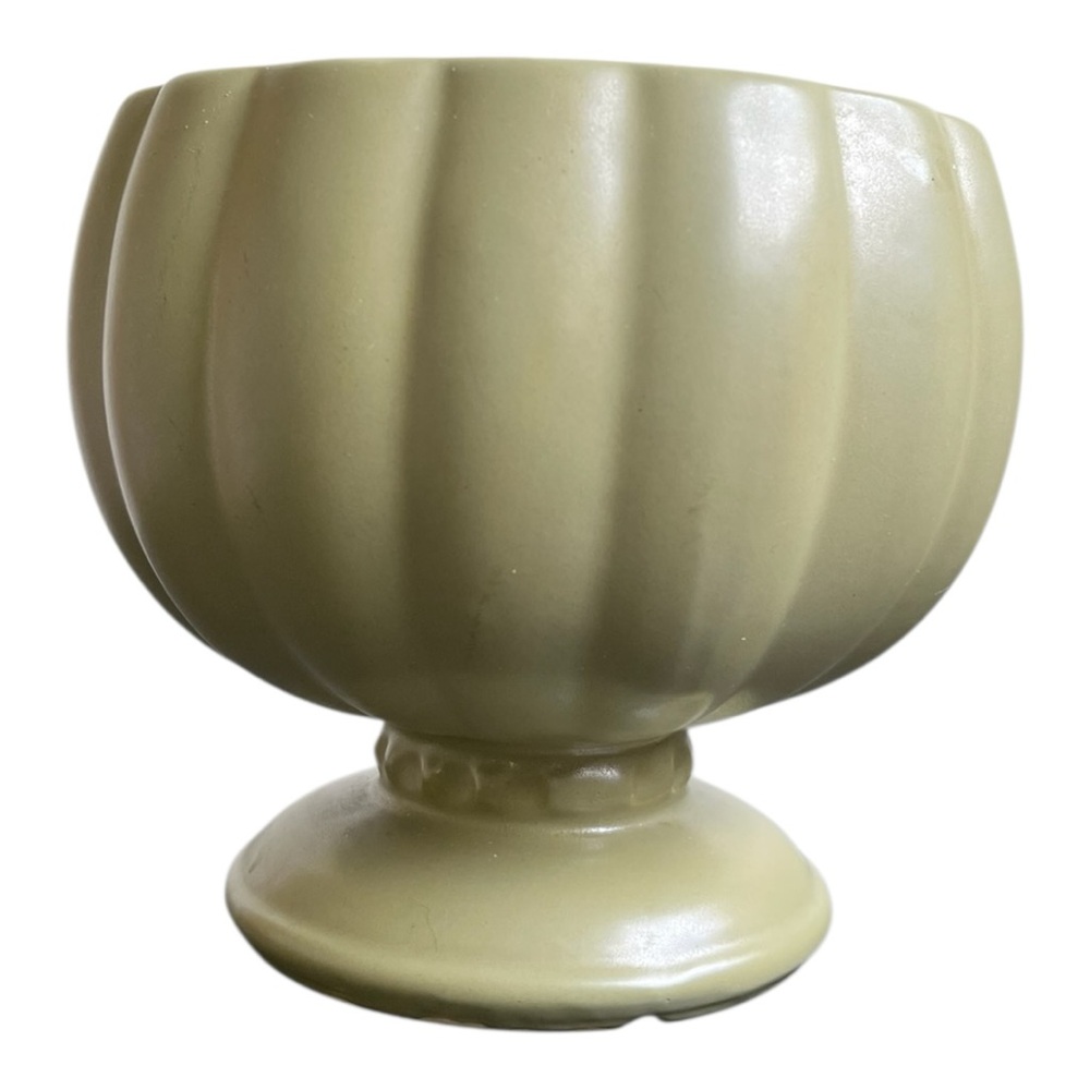 McCoy USA 492 Matte Avocado Pedestal Lotus 6 inch Planter Pottery